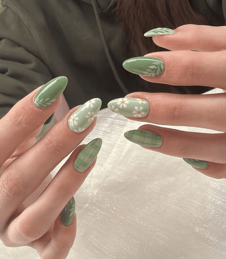 Green Nail Style — variation 8