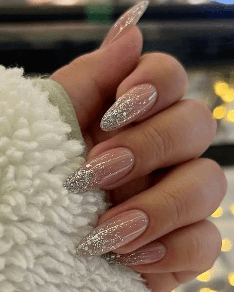 Glitter Nail Style — Effect