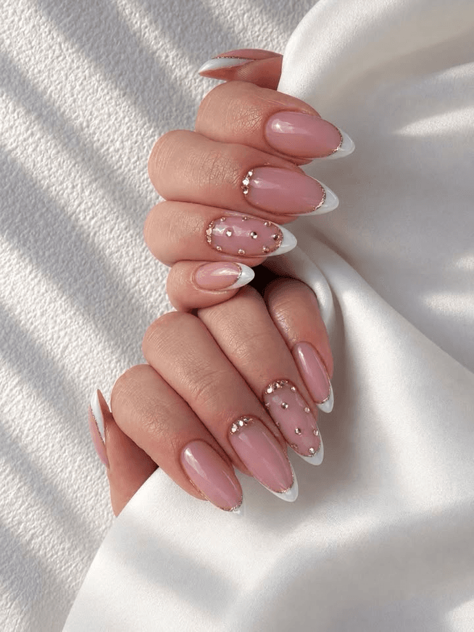 Almond Nail Shape — variation 4