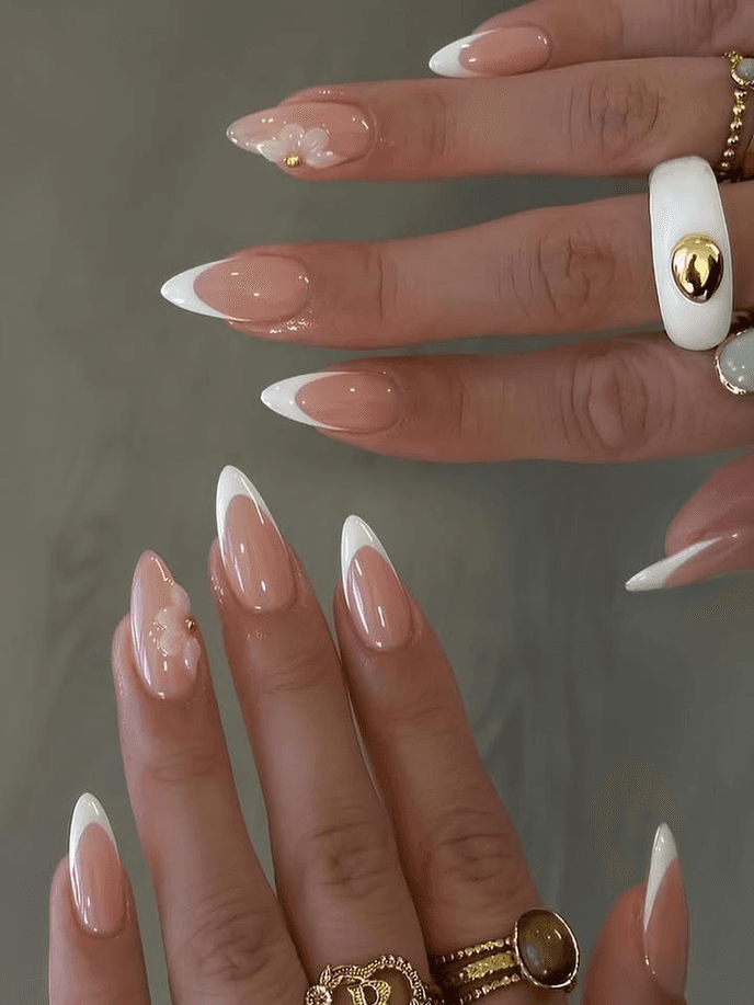 Almond Nail Shape — variation 9