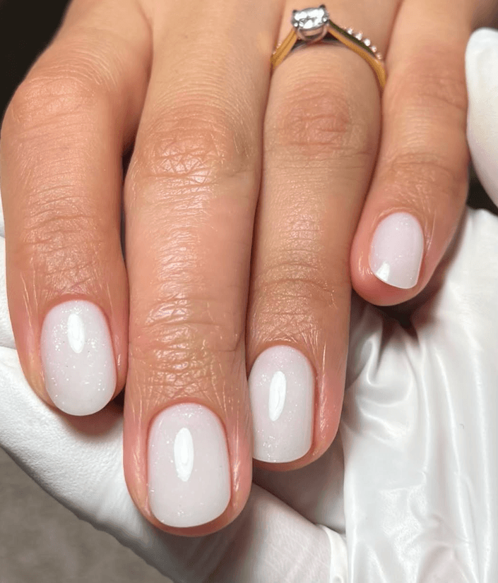 Dáng móng oval — biến thể 10