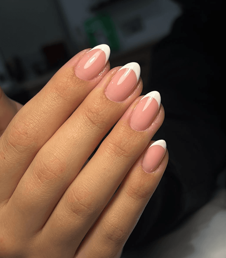 Dáng móng oval — biến thể 7