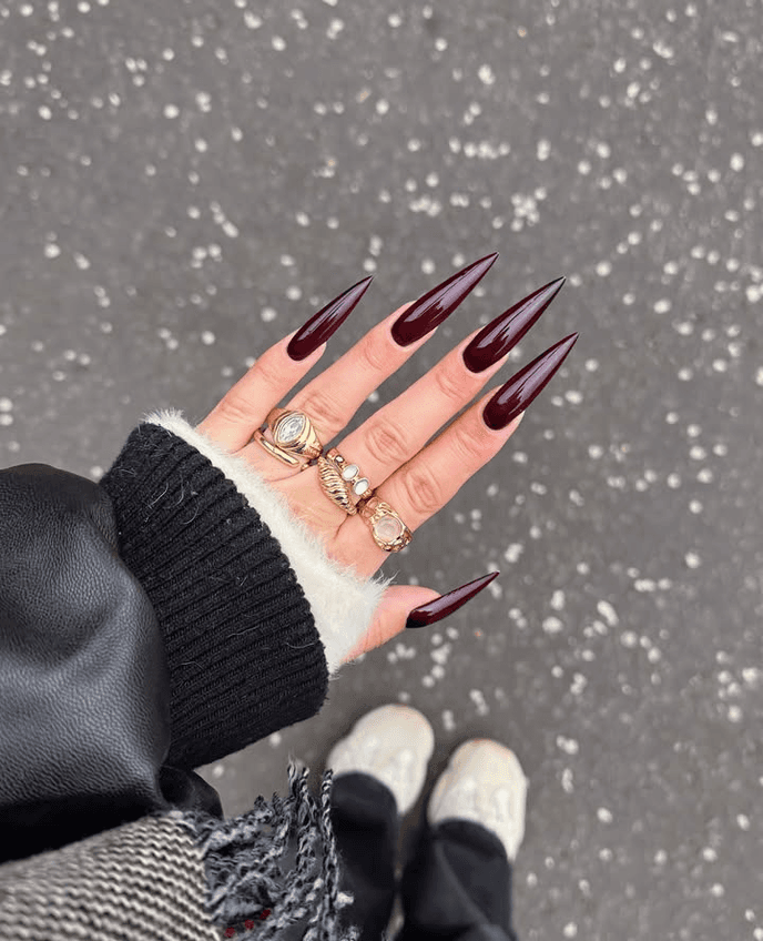 Stiletto Nail Shape — Shape