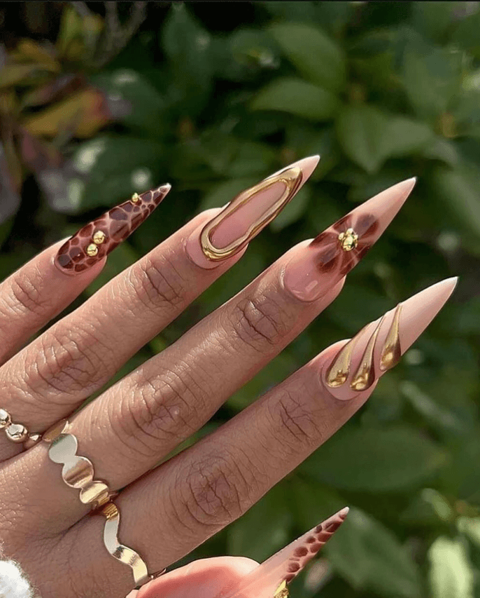 Stiletto Nail Shape — variation 9