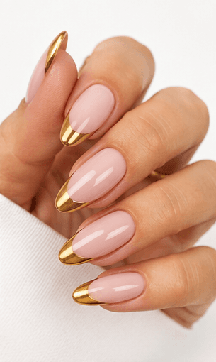 Luxury nail style embodies opulence, sophistication, and high-end glamour. Featuring rich metallic finishes, crystal embellishments, intricate gold foil, velvet textures, and premium gem-like details, this style creates a lavish, red-carpet-worthy look. It exudes wealth, elegance, and exclusivity, making every gesture feel like a statement of refined taste.