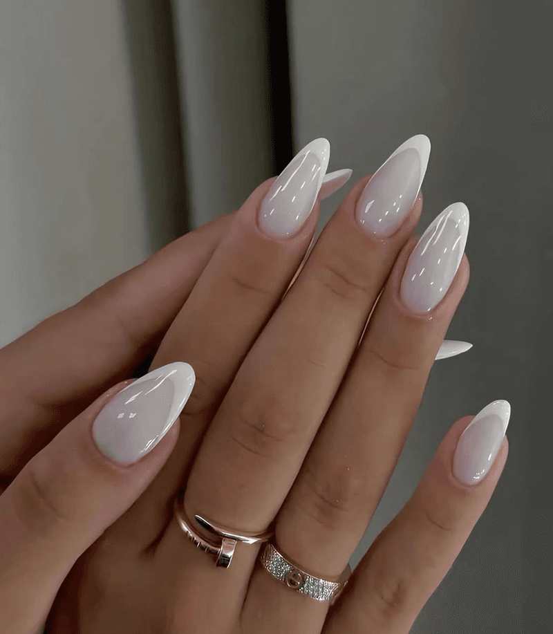 French Manicure — variation 10